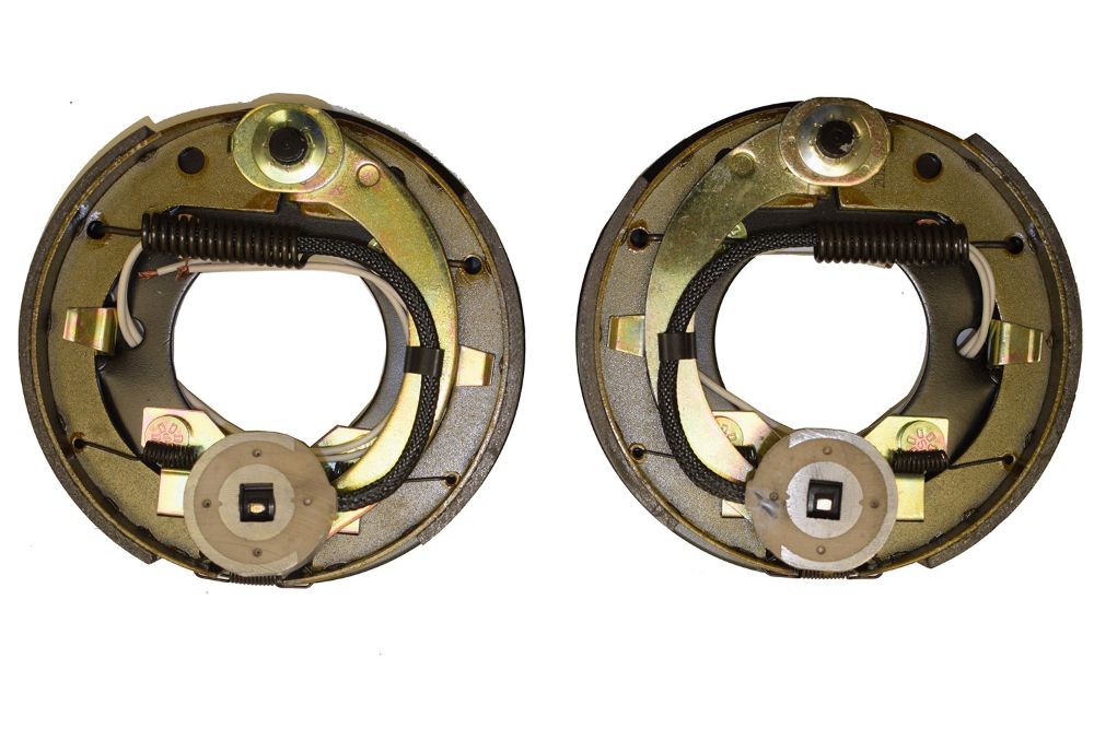 Rigid Hitch Electric Brake Assembly for 2,000 lb. Axles, 7x1-1/4 Inch, Left and Right Hand, 4-Bolt Pattern, Pair, with 3" Rigid Hitch Logo Decal and Mounting Hardware (BK-7E-PR)